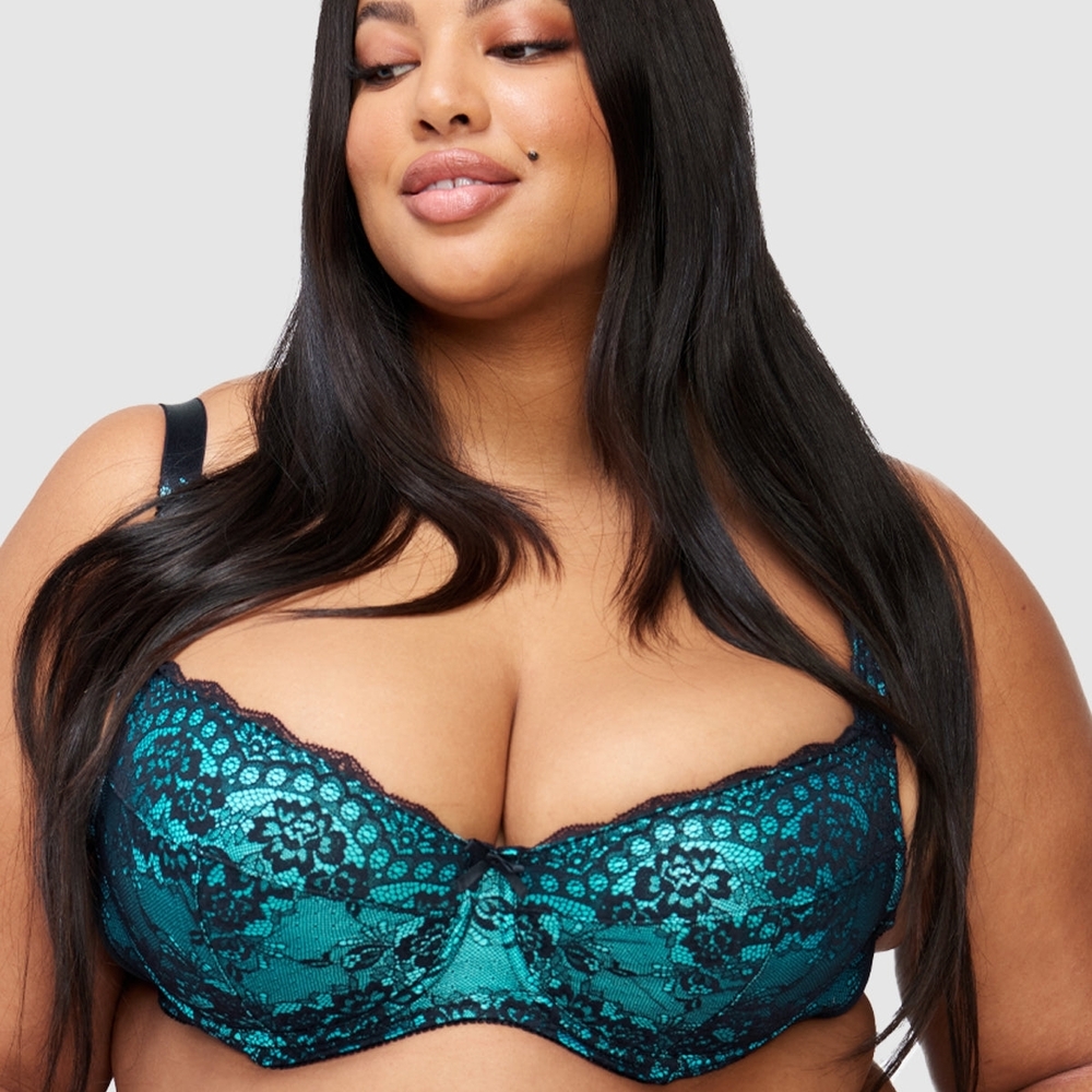 NWT Sexy Frederick's of Hollywood Voluptuous Green/Black Lace Push Up Bra 42C